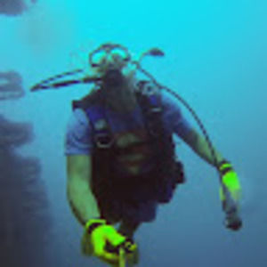 Meet your Posher, Adrian